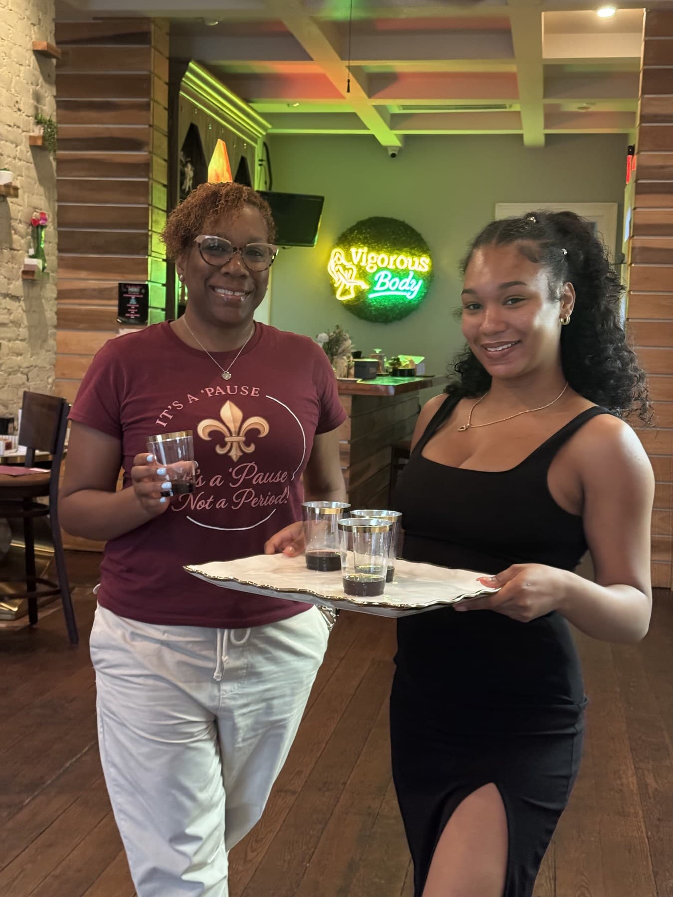 IPNP founder and Vigorous Body owner sharing wellness shots